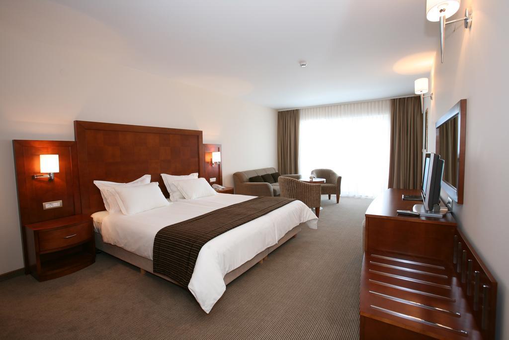 Spa & Wellness Hotel Pinia มาลินสกา ภายนอก รูปภาพ