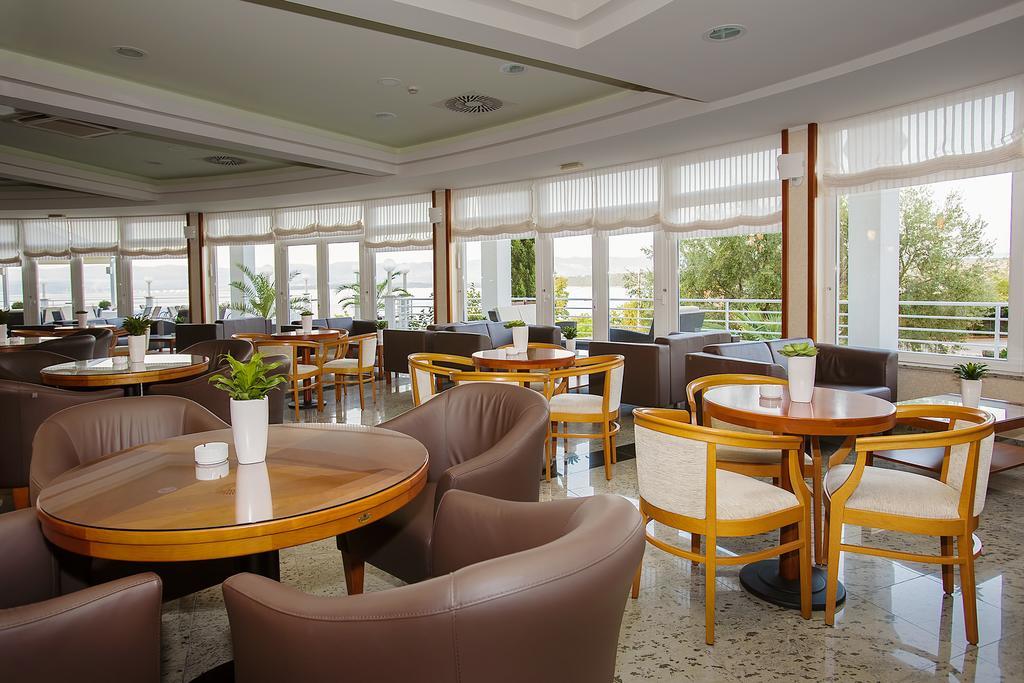 Spa & Wellness Hotel Pinia มาลินสกา ภายนอก รูปภาพ